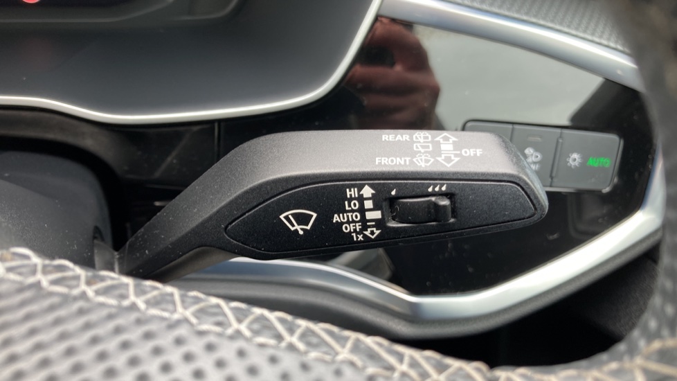 Audi Q3 35 TFSI S Line 5dr Petrol Estate - Image 36