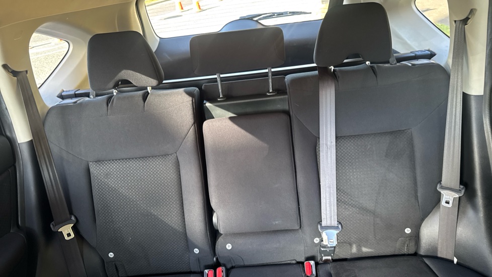 Honda CR-V 1.6 i-DTEC SE Plus 5dr 2WD [Nav] Diesel Estate - Image 15