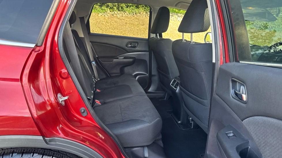 Honda CR-V 1.6 i-DTEC SE Plus 5dr 2WD [Nav] Diesel Estate - Image 50