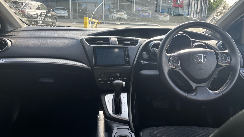Honda Civic Tourer 1.8 i-VTEC SE Plus 5dr Auto Petrol Estate - Image 10