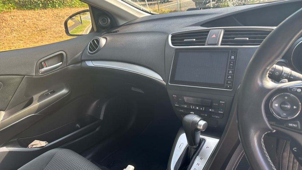 Honda Civic Tourer 1.8 i-VTEC SE Plus 5dr Auto Petrol Estate - Image 14