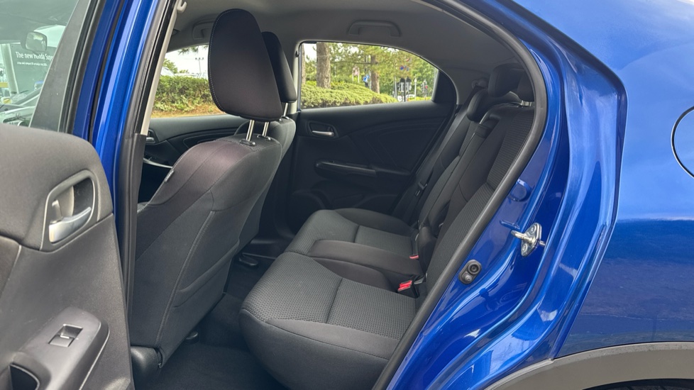 Honda Civic 1.8 i-VTEC SE Plus 5dr Petrol Hatchback - Image 16