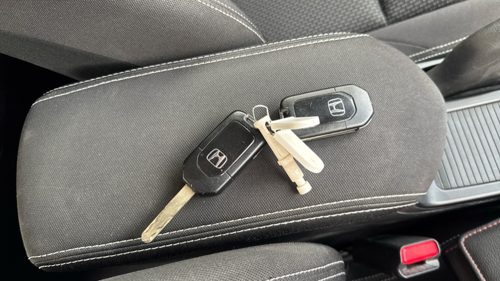 Honda Civic 1.8 i-VTEC SE Plus 5dr Petrol Hatchback - Image 20