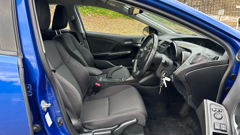 Honda Civic 1.8 i-VTEC SE Plus 5dr Petrol Hatchback - Image 33