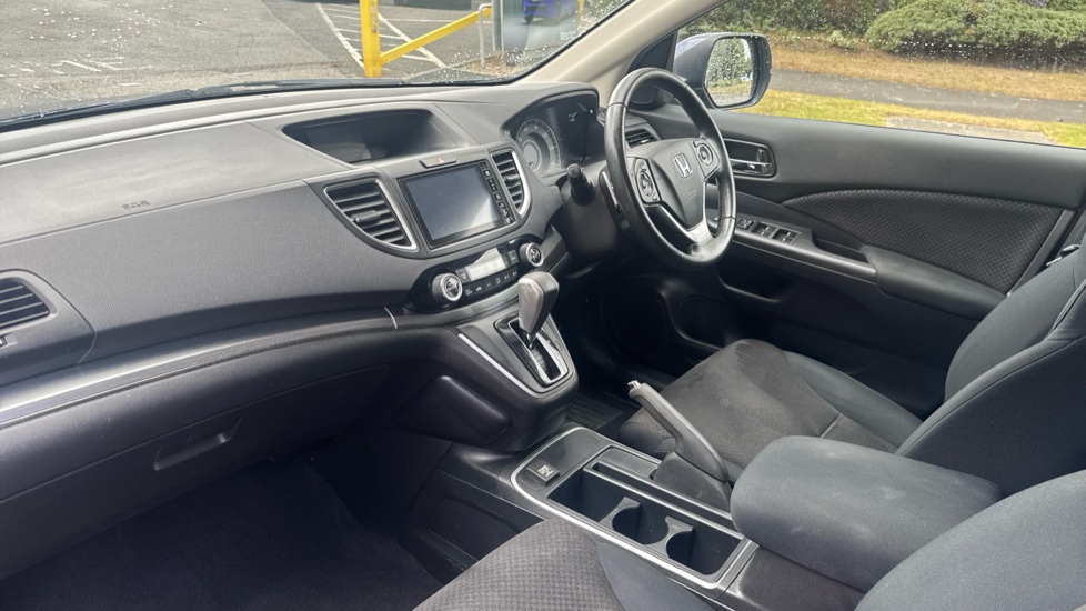 Honda CR-V 2.0 i-VTEC SE Plus 5dr Auto [Nav] Petrol Estate - Image 9