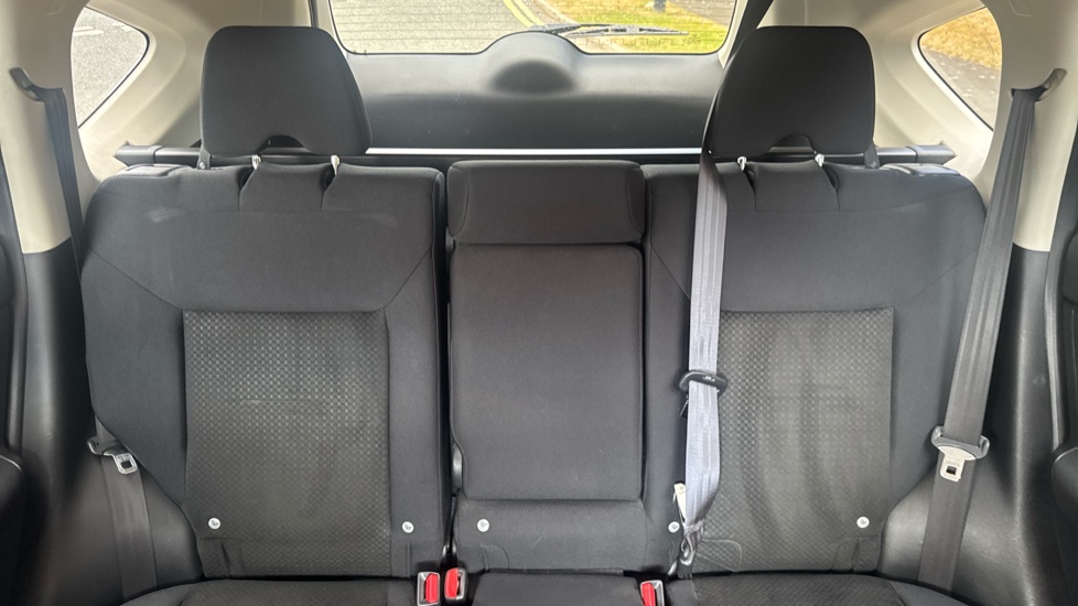 Honda CR-V 2.0 i-VTEC SE Plus 5dr Auto [Nav] Petrol Estate - Image 15