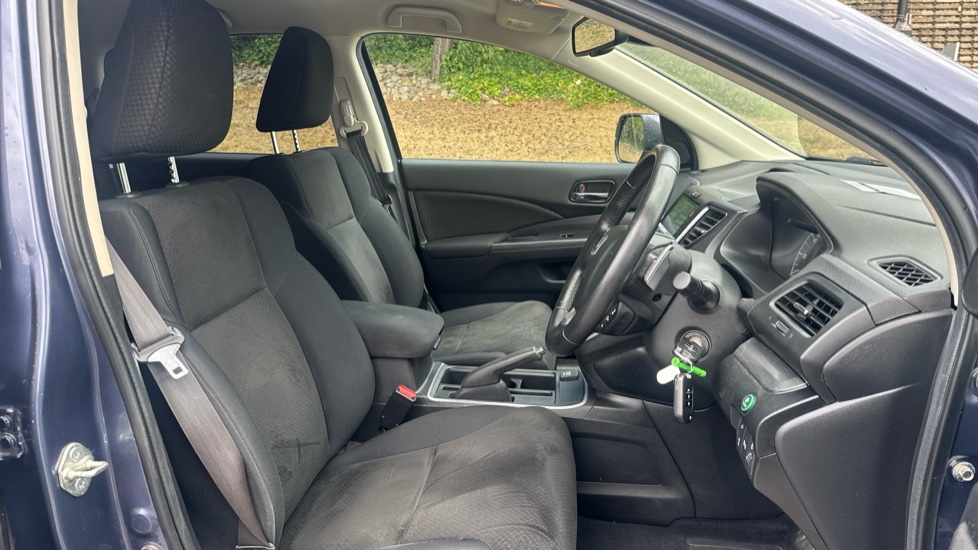 Honda CR-V 2.0 i-VTEC SE Plus 5dr Auto [Nav] Petrol Estate - Image 35