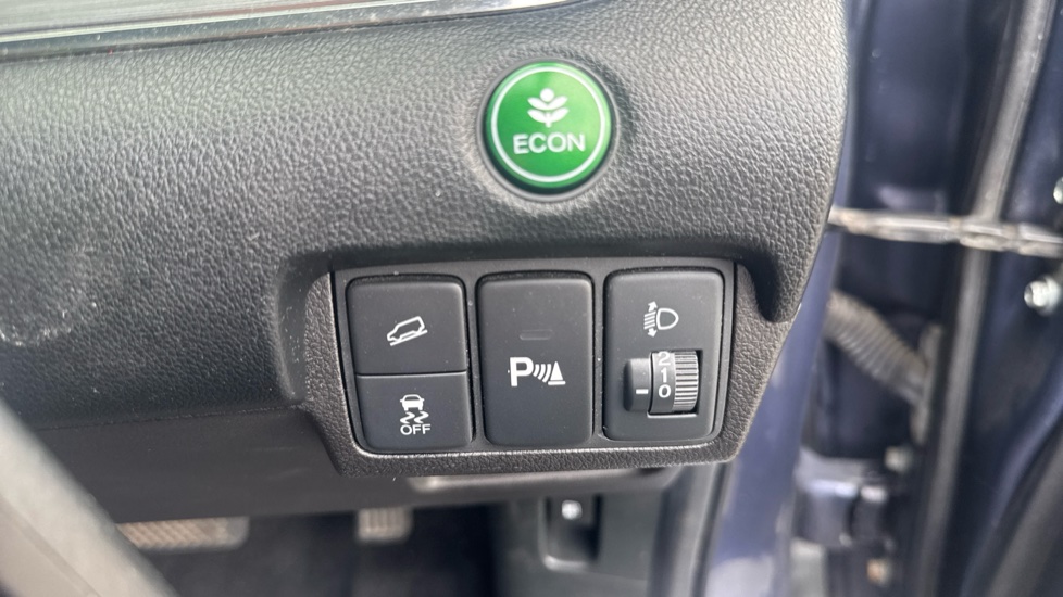 Honda CR-V 2.0 i-VTEC SE Plus 5dr Auto [Nav] Petrol Estate - Image 38