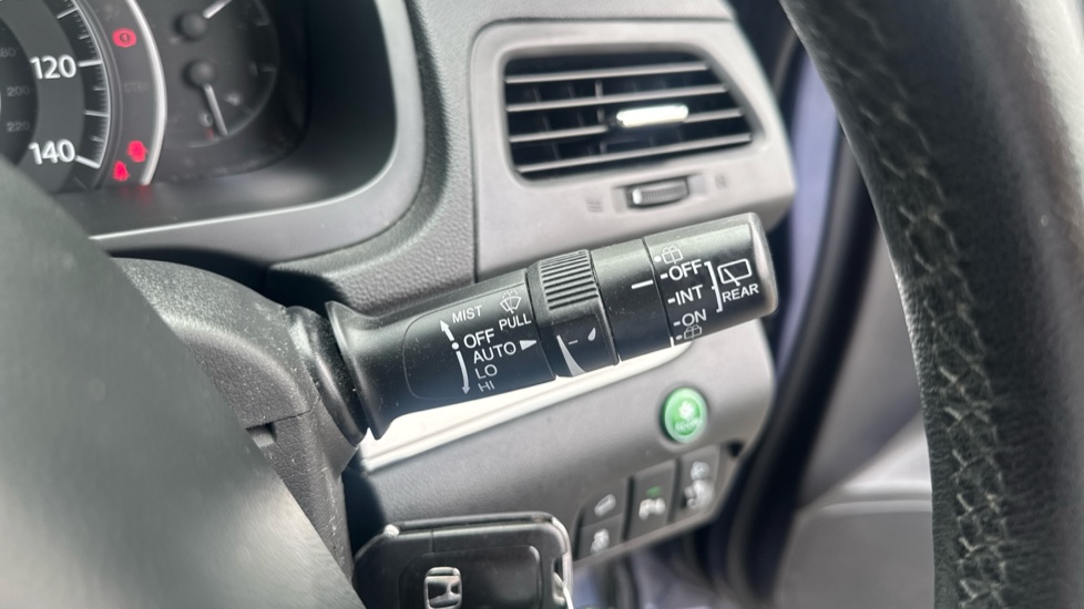 Honda CR-V 2.0 i-VTEC SE Plus 5dr Auto [Nav] Petrol Estate - Image 43