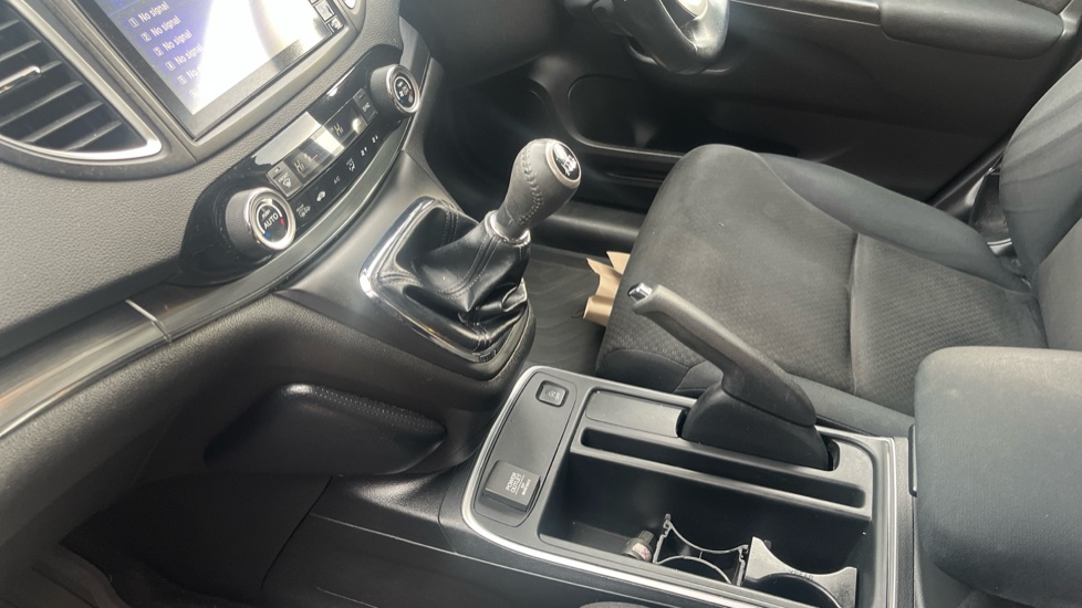 Honda CR-V 2.0 i-VTEC SE Plus 5dr 2WD Petrol Estate - Image 13