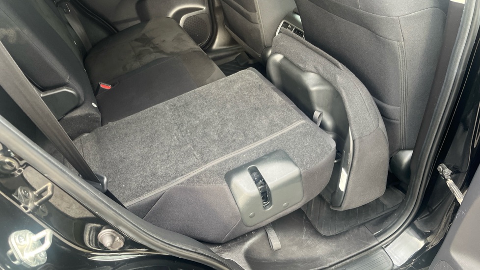 Honda CR-V 2.0 i-VTEC SE Plus 5dr 2WD Petrol Estate - Image 25