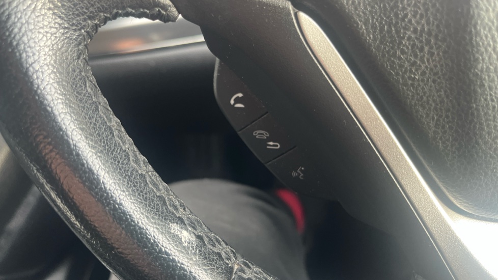 Honda CR-V 2.0 i-VTEC SE Plus 5dr 2WD Petrol Estate - Image 30