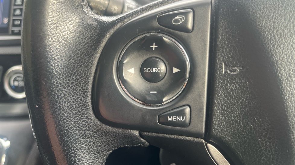 Honda CR-V 2.0 i-VTEC SE Plus 5dr 2WD Petrol Estate - Image 31