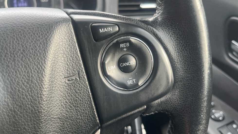 Honda CR-V 2.0 i-VTEC SE Plus 5dr 2WD Petrol Estate - Image 32