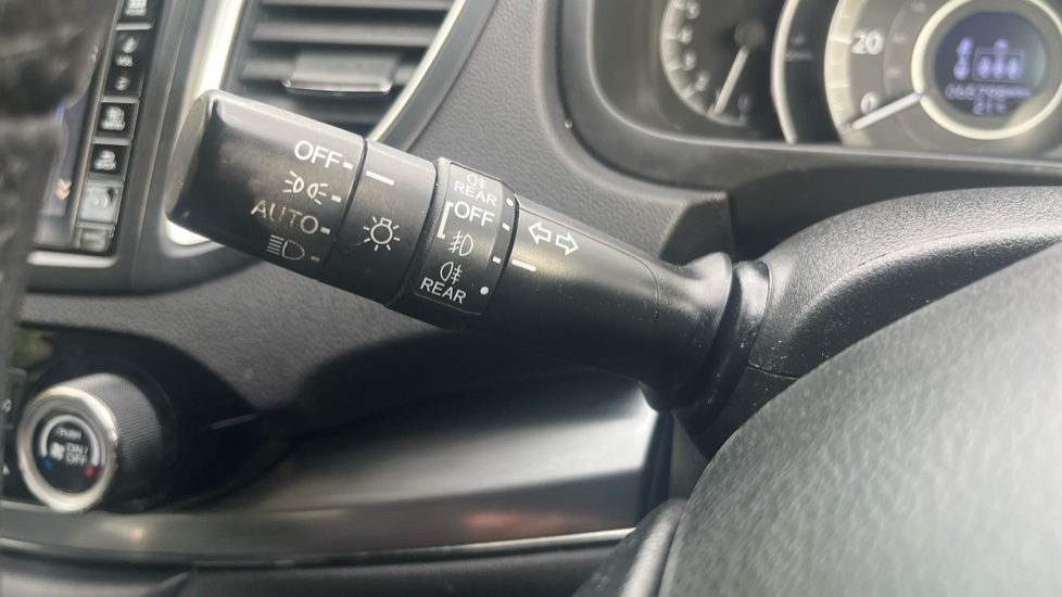 Honda CR-V 2.0 i-VTEC SE Plus 5dr 2WD Petrol Estate - Image 34
