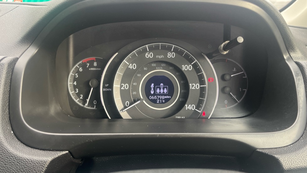 Honda CR-V 2.0 i-VTEC SE Plus 5dr 2WD Petrol Estate - Image 35