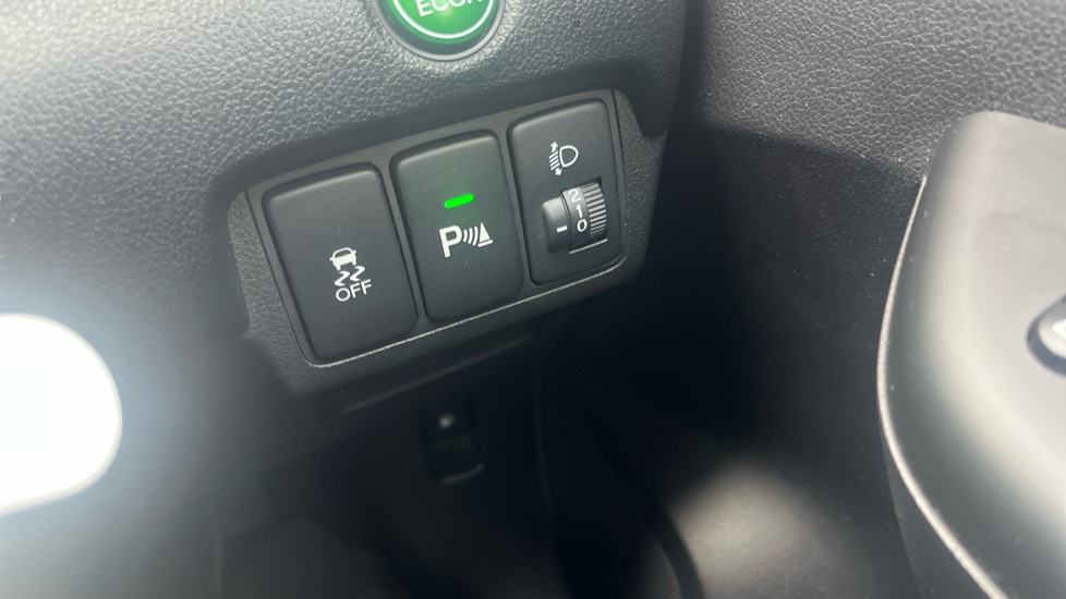 Honda CR-V 2.0 i-VTEC SE Plus 5dr 2WD Petrol Estate - Image 36