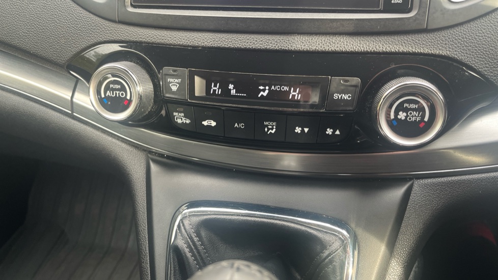Honda CR-V 2.0 i-VTEC SE Plus 5dr 2WD Petrol Estate - Image 39