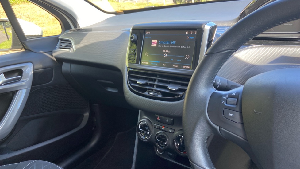 Peugeot 2008 1.2 PureTech 110 Active 5dr EAT6 Petrol Estate - Image 14