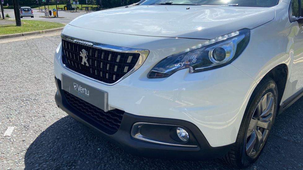 Peugeot 2008 1.2 PureTech 110 Active 5dr EAT6 Petrol Estate - Image 24