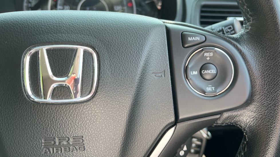 Honda CR-V 2.0 i-VTEC SE Plus 5dr Auto Petrol Estate - Image 28