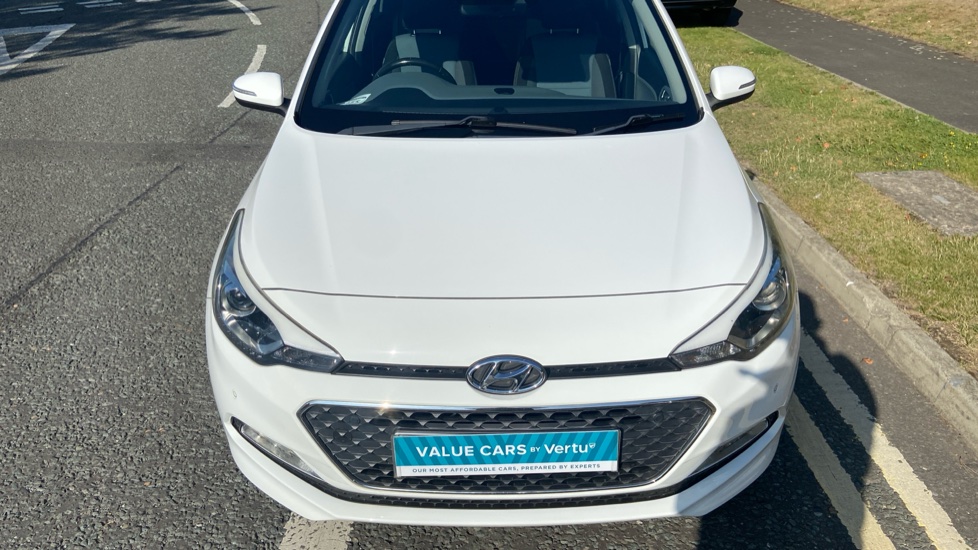 Hyundai i20 1.2 Premium SE 5dr Petrol Hatchback - Image 8
