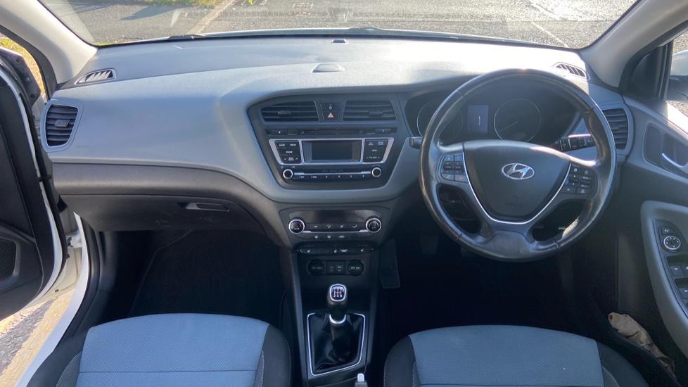 Hyundai i20 1.2 Premium SE 5dr Petrol Hatchback - Image 10