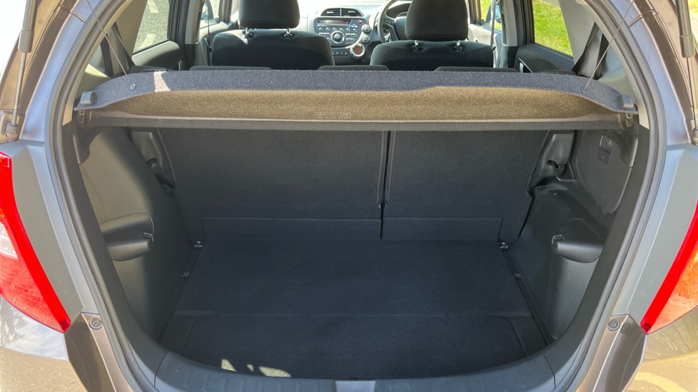 Honda Jazz 1.4 i-VTEC ES Plus 5dr CVT Petrol Hatchback - Image 4