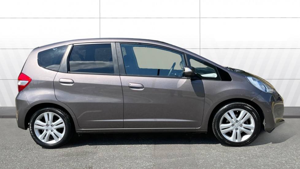 Honda Jazz 1.4 i-VTEC ES Plus 5dr CVT Petrol Hatchback - Image 5