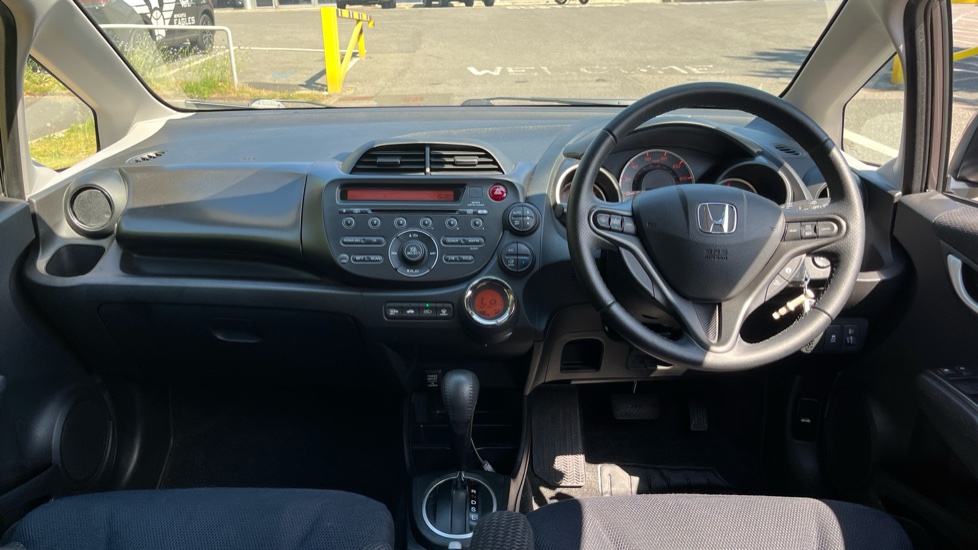 Honda Jazz 1.4 i-VTEC ES Plus 5dr CVT Petrol Hatchback - Image 10