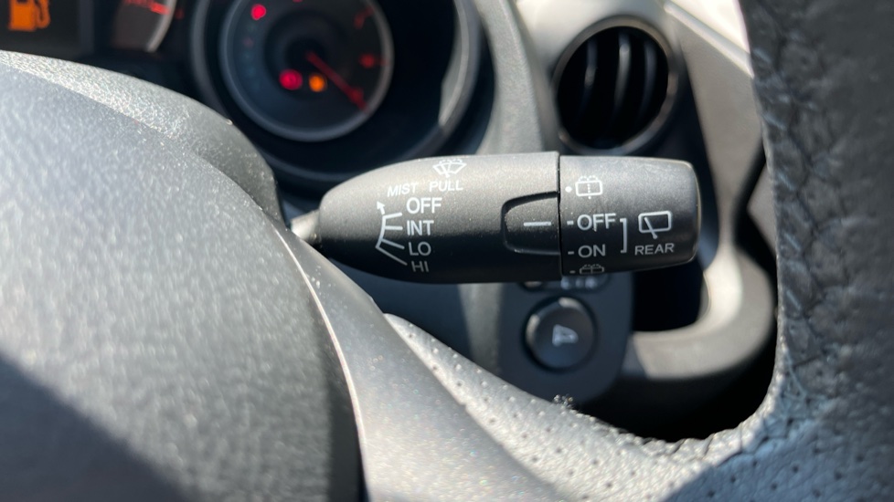 Honda Jazz 1.4 i-VTEC ES Plus 5dr CVT Petrol Hatchback - Image 26