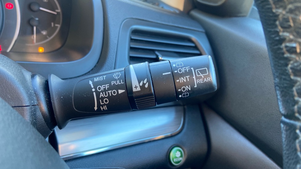 Honda CR-V 2.0 i-VTEC SE 5dr Auto Petrol Estate - Image 34