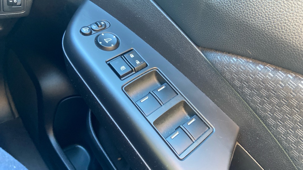 Honda CR-V 2.0 i-VTEC SE 5dr Auto Petrol Estate - Image 37