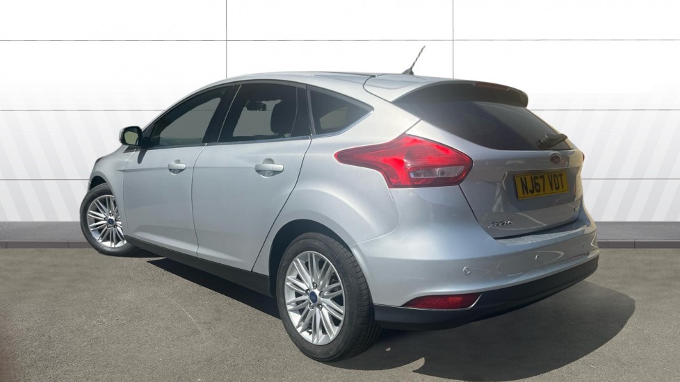 Ford Focus 1.0 EcoBoost 125 Zetec Edition 5dr Petrol Hatchback - Image 2