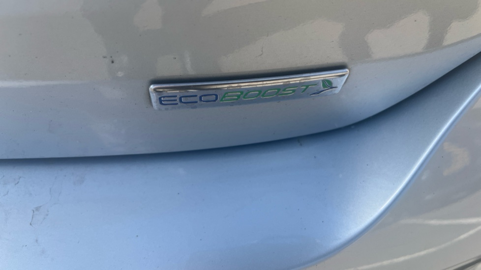 Ford Focus 1.0 EcoBoost 125 Zetec Edition 5dr Petrol Hatchback - Image 46