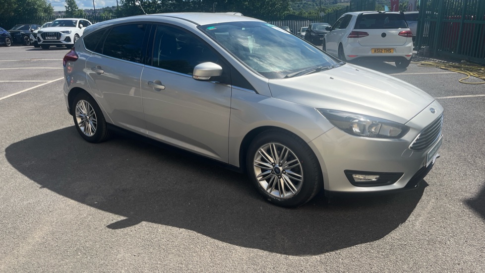 Ford Focus 1.0 EcoBoost 125 Zetec Edition 5dr Petrol Hatchback - Image 49