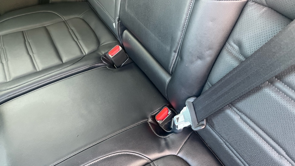 Honda CR-V 1.5 VTEC Turbo SR 5dr Petrol Estate - Image 17