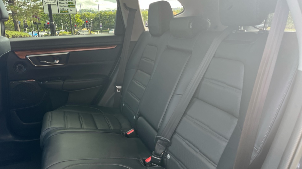 Honda CR-V 1.5 VTEC Turbo EX 5dr CVT Petrol Estate - Image 16