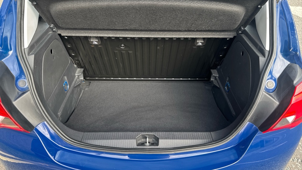 Vauxhall Corsa 1.4 Energy 5dr [AC] Petrol Hatchback - Image 4