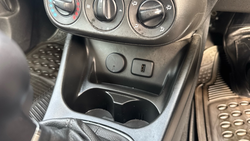 Vauxhall Corsa 1.4 Energy 5dr [AC] Petrol Hatchback - Image 51