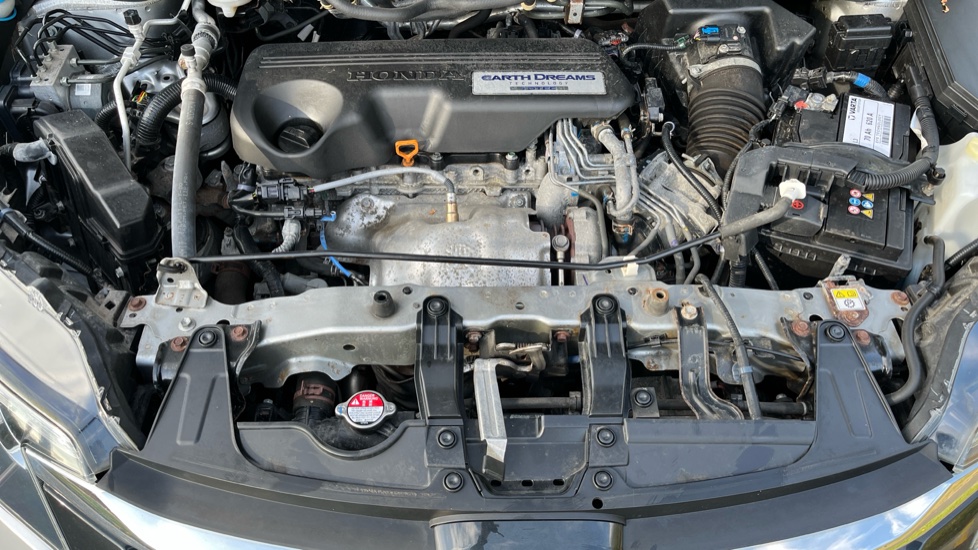 Honda CR-V 1.6 i-DTEC 160 SE Plus 5dr Auto [Nav] Diesel Estate - Image 8