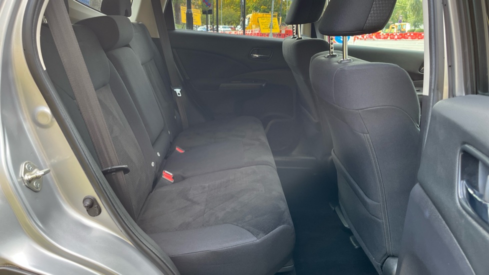 Honda CR-V 1.6 i-DTEC 160 SE Plus 5dr Auto [Nav] Diesel Estate - Image 42