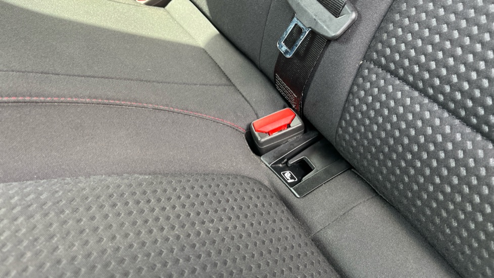 Ford Focus 1.0 EcoBoost 125 ST-Line 5dr Petrol Hatchback - Image 17