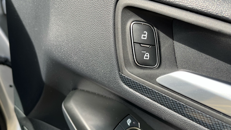 Ford Focus 1.0 EcoBoost 125 ST-Line 5dr Petrol Hatchback - Image 24