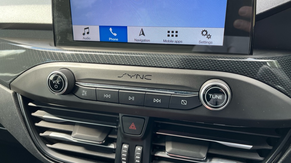 Ford Focus 1.0 EcoBoost 125 ST-Line 5dr Petrol Hatchback - Image 34