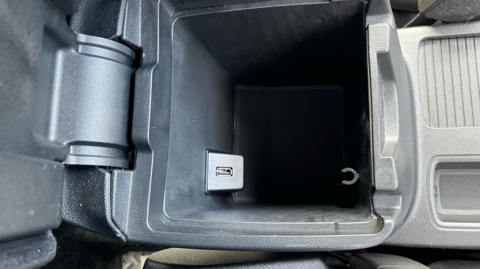 Ford Focus 1.0 EcoBoost 125 ST-Line 5dr Petrol Hatchback - Image 39