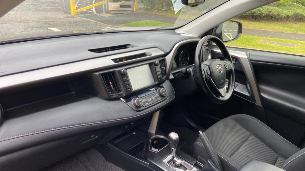 Toyota RAV4 2.5 VVT-i Hybrid Business Ed Plus TSS 5dr CVT 2WD Hybrid Estate - Image 9