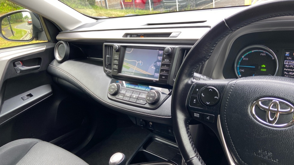 Toyota RAV4 2.5 VVT-i Hybrid Business Ed Plus TSS 5dr CVT 2WD Hybrid Estate - Image 14
