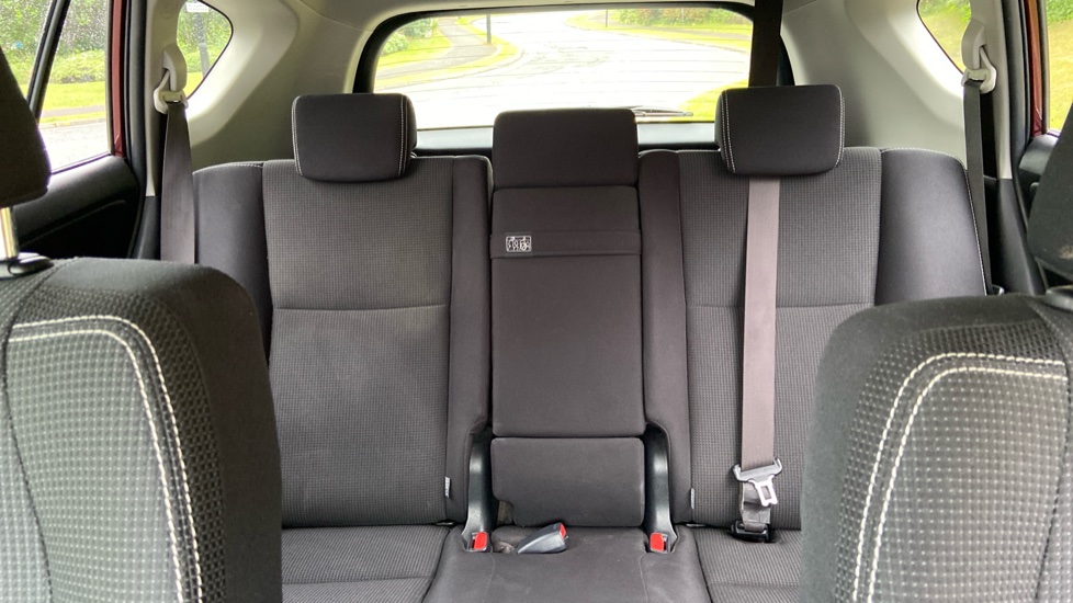 Toyota RAV4 2.5 VVT-i Hybrid Business Ed Plus TSS 5dr CVT 2WD Hybrid Estate - Image 15
