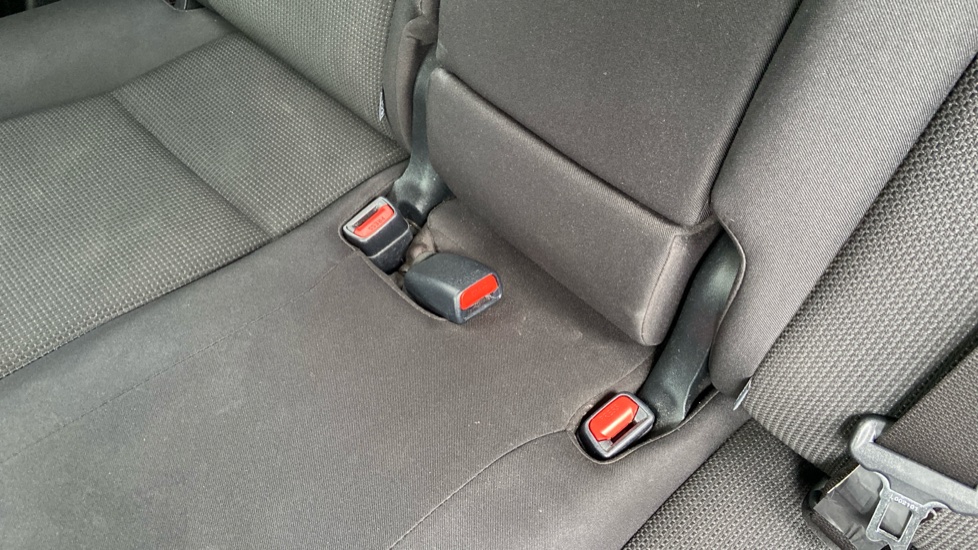 Toyota RAV4 2.5 VVT-i Hybrid Business Ed Plus TSS 5dr CVT 2WD Hybrid Estate - Image 17
